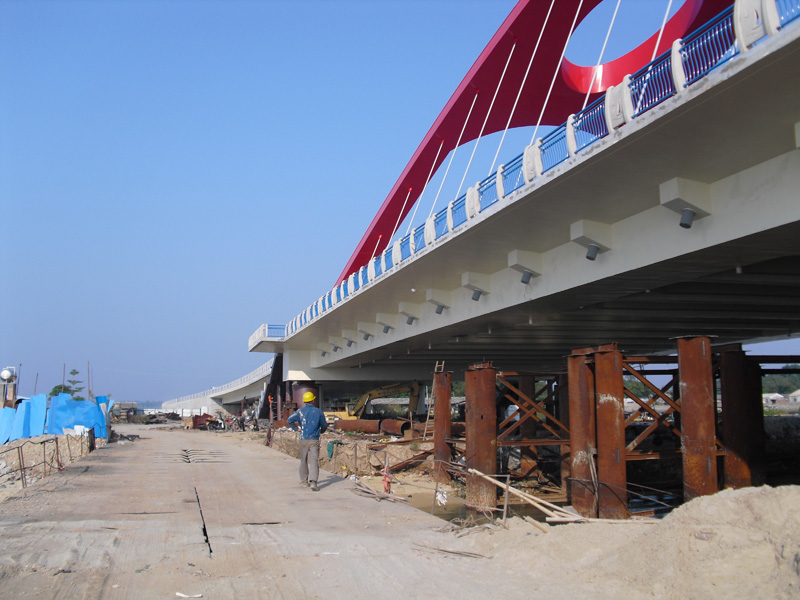 北海高德港大橋(19) - 廣西三象建筑安裝工程有限公司 www.cxyhslwjc.cn